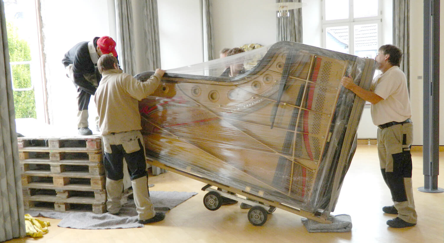 piano movers in Mississauga